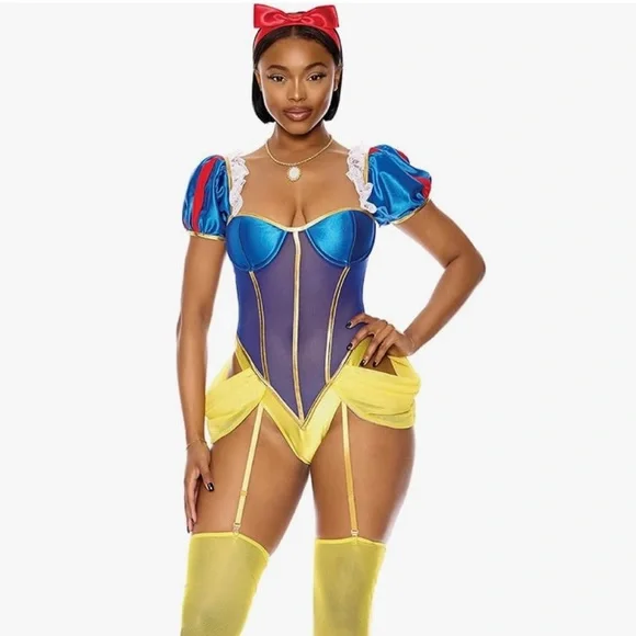 Snow White 🍎 costume cosplay Fashion Nova Forplay Princess Halloween sexy - Picture 2 of 9